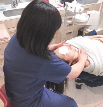 コルギで顎変形を治す